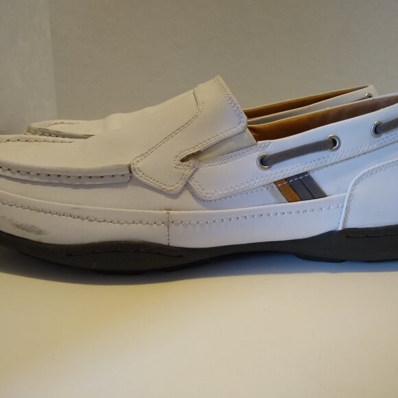 Skechers Men\'s Two Tone White Leather Driving Loafers